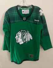 Load image into Gallery viewer, Reebok St. Pats Blackhawks jersey Big Kid LG
