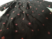 Load image into Gallery viewer, Gap kids corduroy, black dress with maroon flowers, Size XS (4-5) XS
