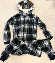 Load image into Gallery viewer, Children's Place Onesie  14
