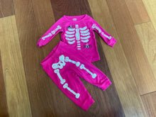 Load image into Gallery viewer, Gymboree Pnk Halloween Glw Drk Skltn PJs 12 months
