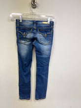 Load image into Gallery viewer, Vigoss girls jeans 7
