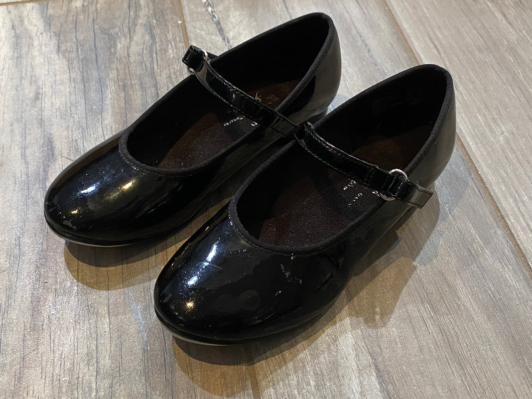 VBT Black tap shoes with velcro straps  11
