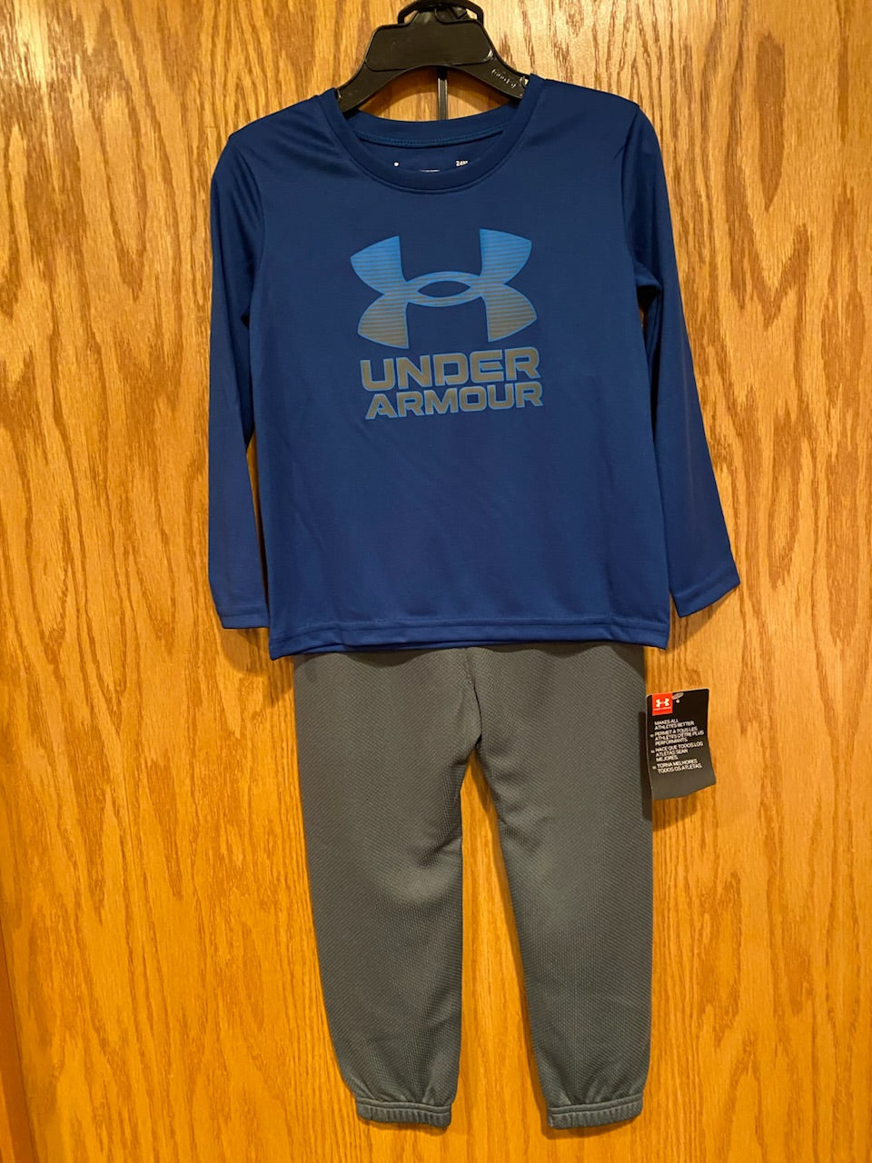 NEW Under Armour 2-Piece Set - Blue L/S and Gray Pants Size  24 months