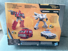 Load image into Gallery viewer, NEW Transformers Buzzworthy Ironhide and Prowl

