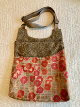 Load image into Gallery viewer, Maruca Cafe Sling Red Floral
