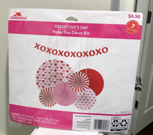 Load image into Gallery viewer, Valentines Day Paper Fan Decor Kit
