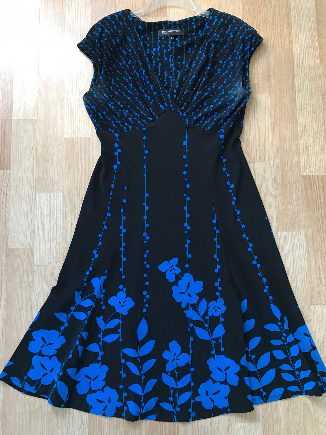 Jones New York black and blue floral dress size 6 6