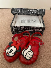 Load image into Gallery viewer, Mini Melissa Sandals 8
