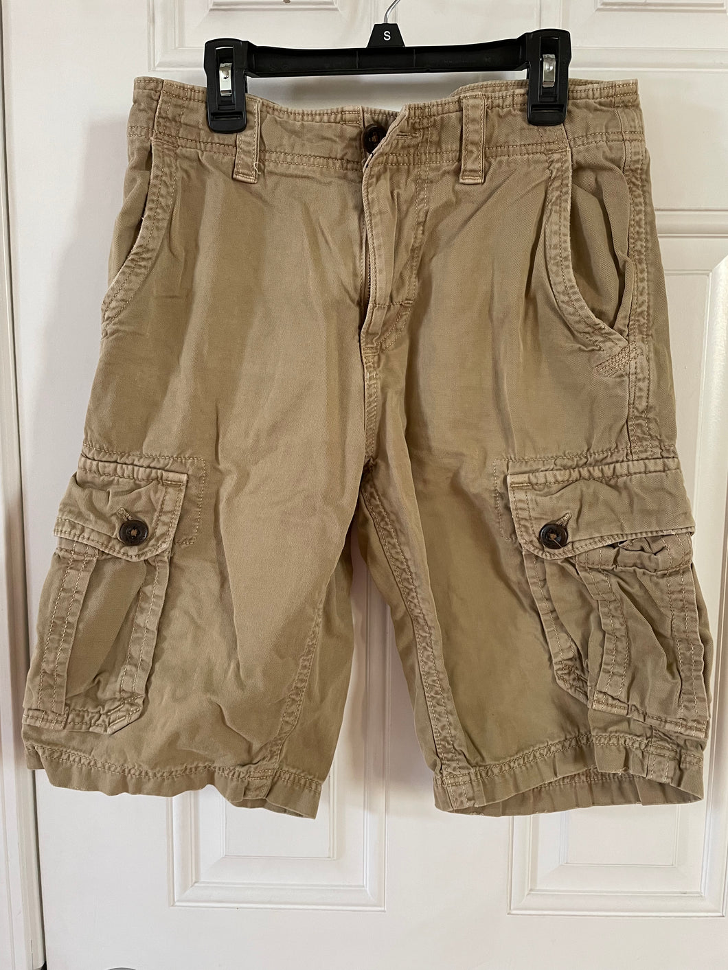 American Eagle - Great condition!  Cargo Shorts - Size 28 Small