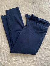 Load image into Gallery viewer, Gap Navy Blue Cropped Pants 14
