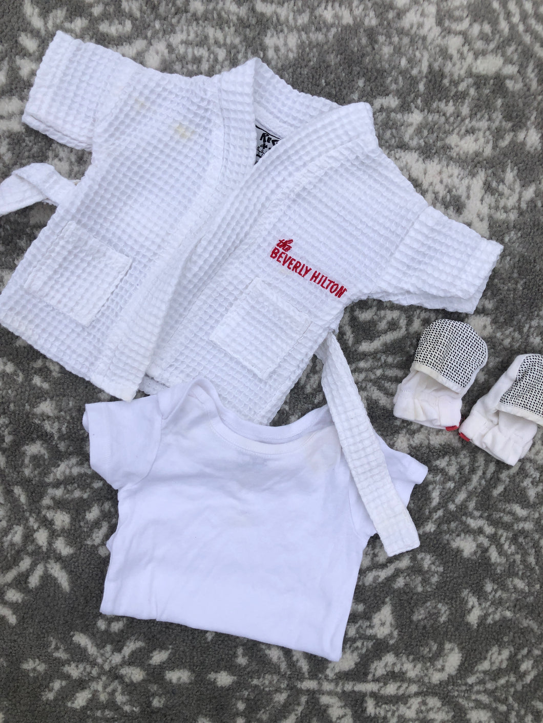 Beverly Hilton Hotel infant bath robe set- hand mittens and onesie size 0-6 months  Newborn