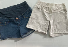 Load image into Gallery viewer, Old Navy maternity shorts Medium

