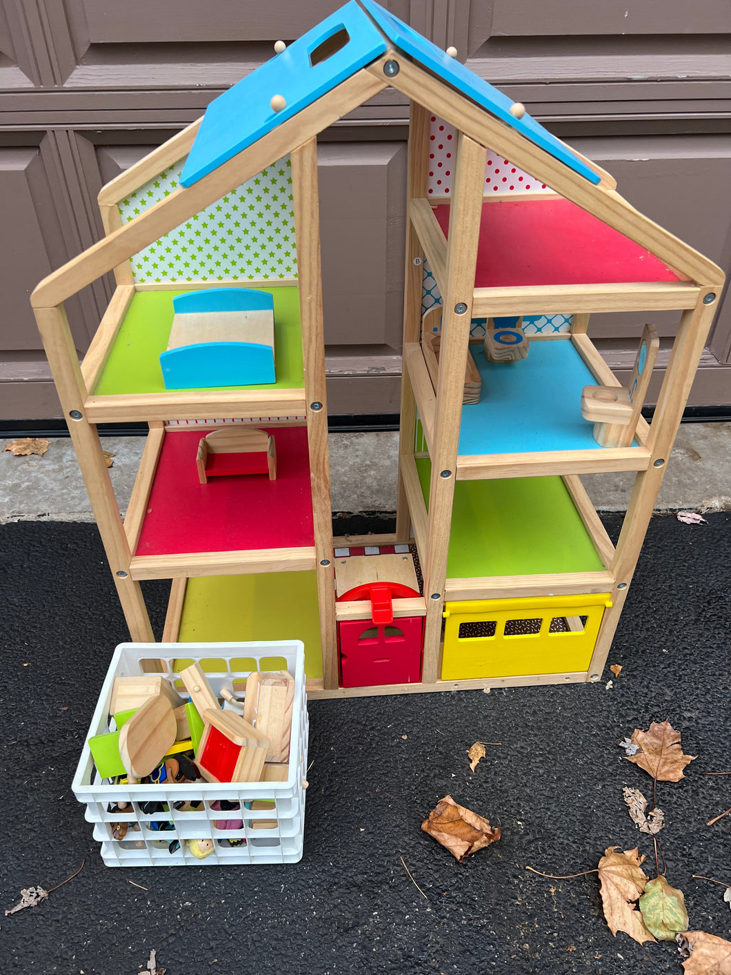 Melissa and Doug doll house plus accessories