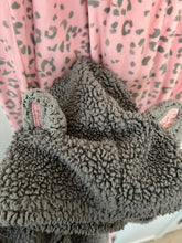 Load image into Gallery viewer, Justice Pink and Gray Fleece Lounge Set  Large
