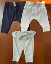 Load image into Gallery viewer, Carter’s pants 3 months
