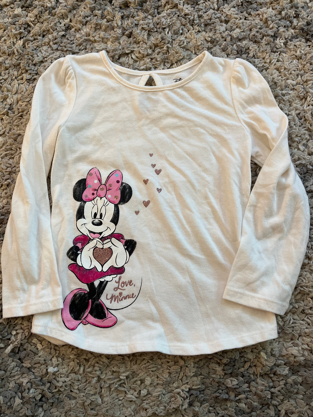 Disney Minnie Mouse white LS with pink Minnie holding gold heart 5