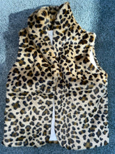 Load image into Gallery viewer, Carter&#39;s Kid 4/5 Faux Fur Leopard Vest 4T
