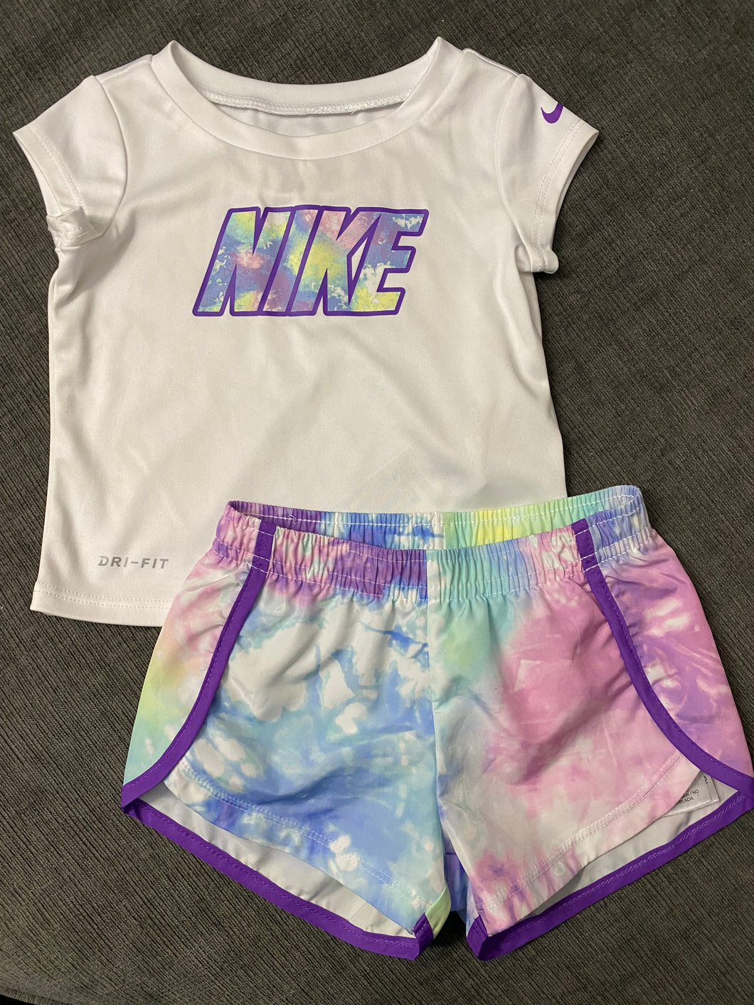 Nike 2-Piece Pastel Outfit  12 months