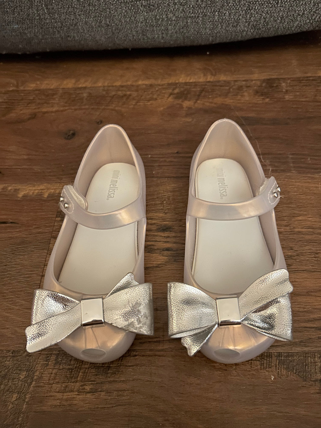 Mini Melissa Pearl White Bow Shoes 10