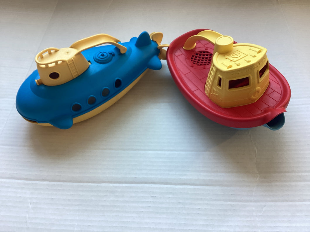 Green toys, tugboat and submarine two piece set