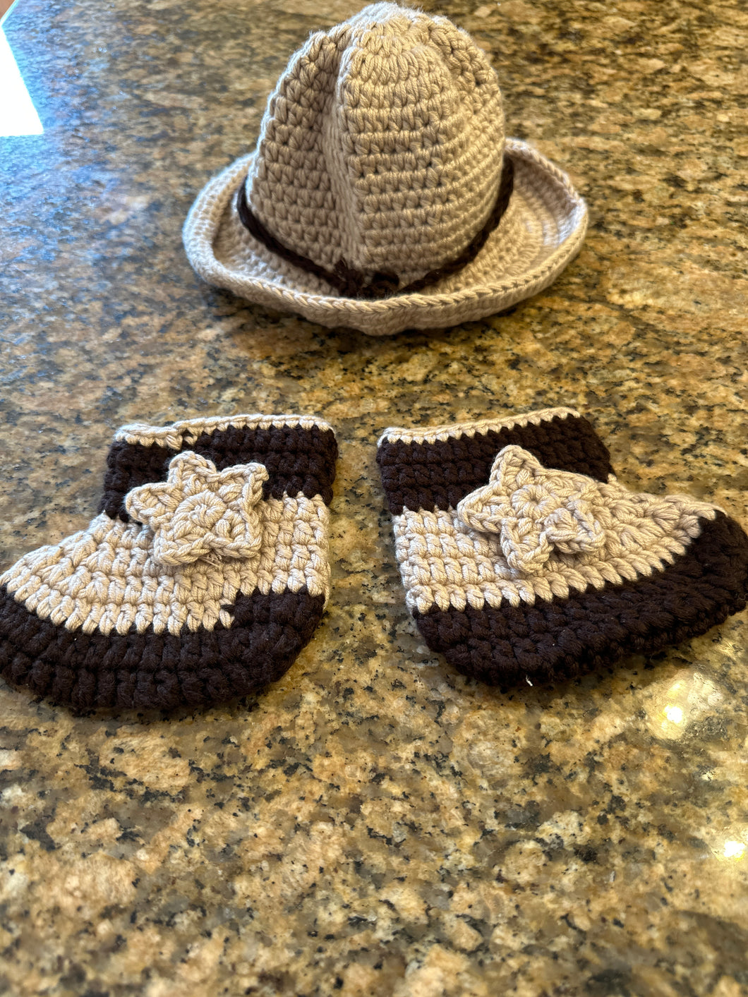 Crocheted cowboy hat and booties Newborn