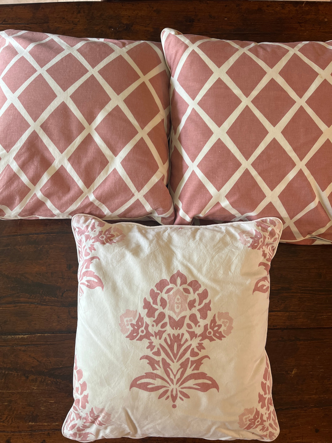 Serena and Lily 3 pillows