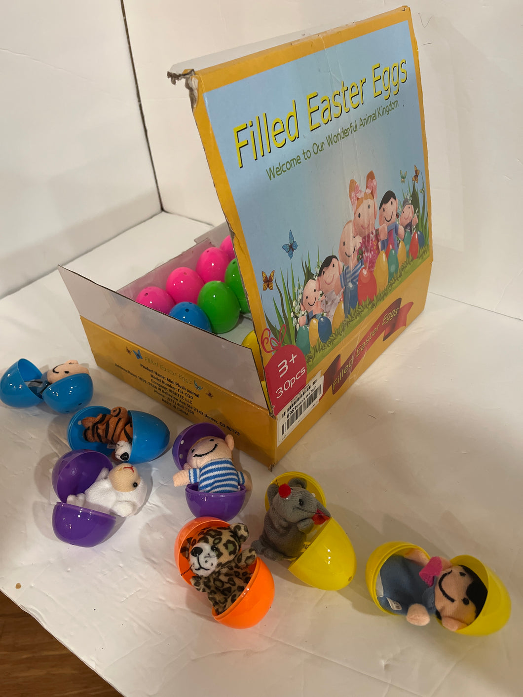 30pc filled Easter eggs, with finger puppet dolls and animals