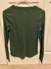 Load image into Gallery viewer, Gap long sleeve henley shirt Adult Small
