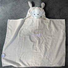 Load image into Gallery viewer, Pottery Barn Kids QUINN (in pale pink) Ivory Lamb/ Sheep Easter Hooded Bath Towel One Size
