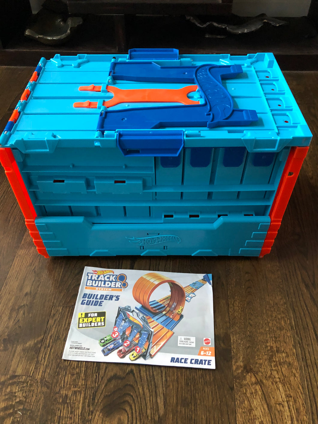 Hot Wheels Track Builder Race Crate