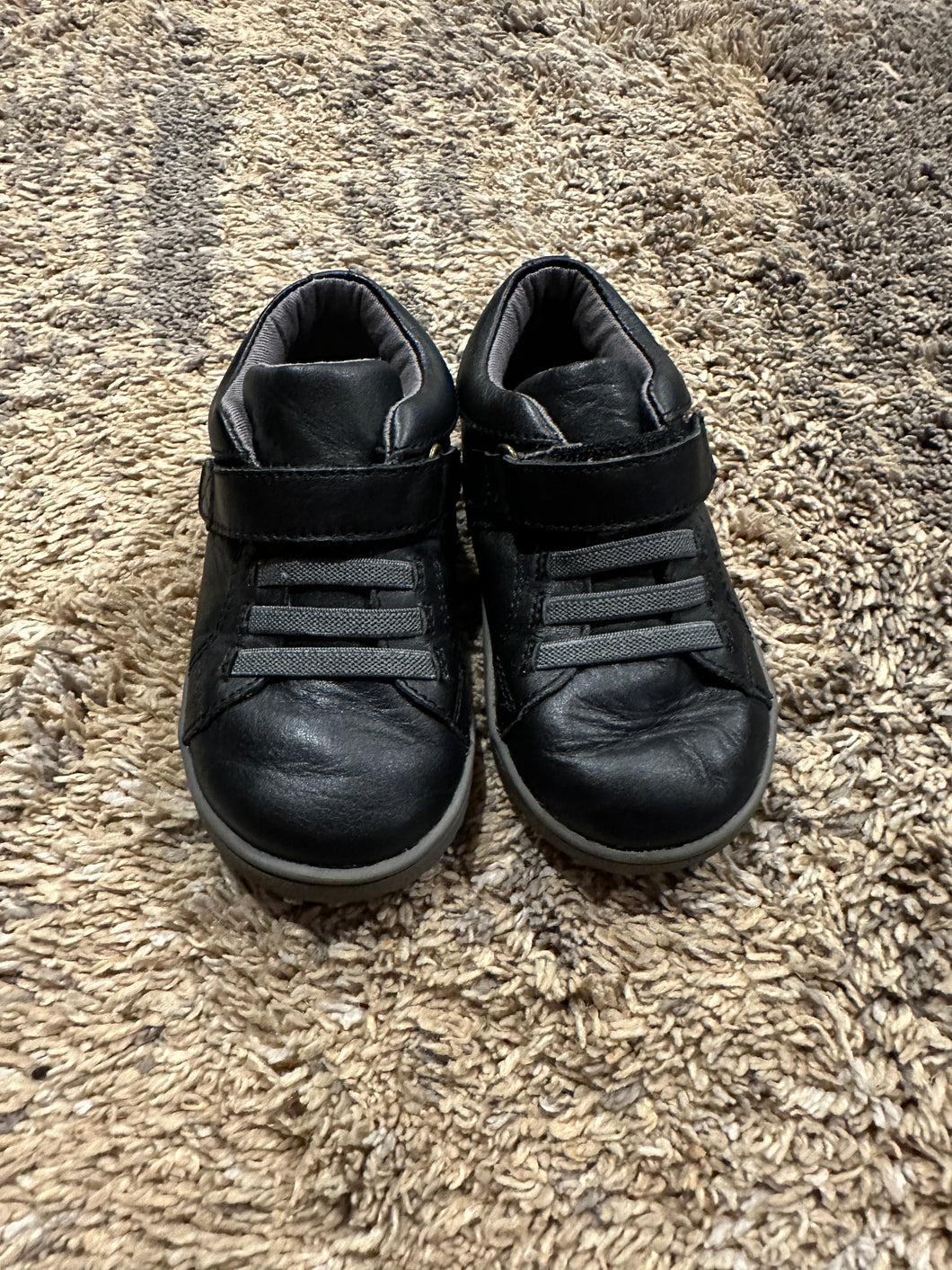 ETV - Toddler Boy Size 5 Black Shoes - Soles in Excellent Condition 5