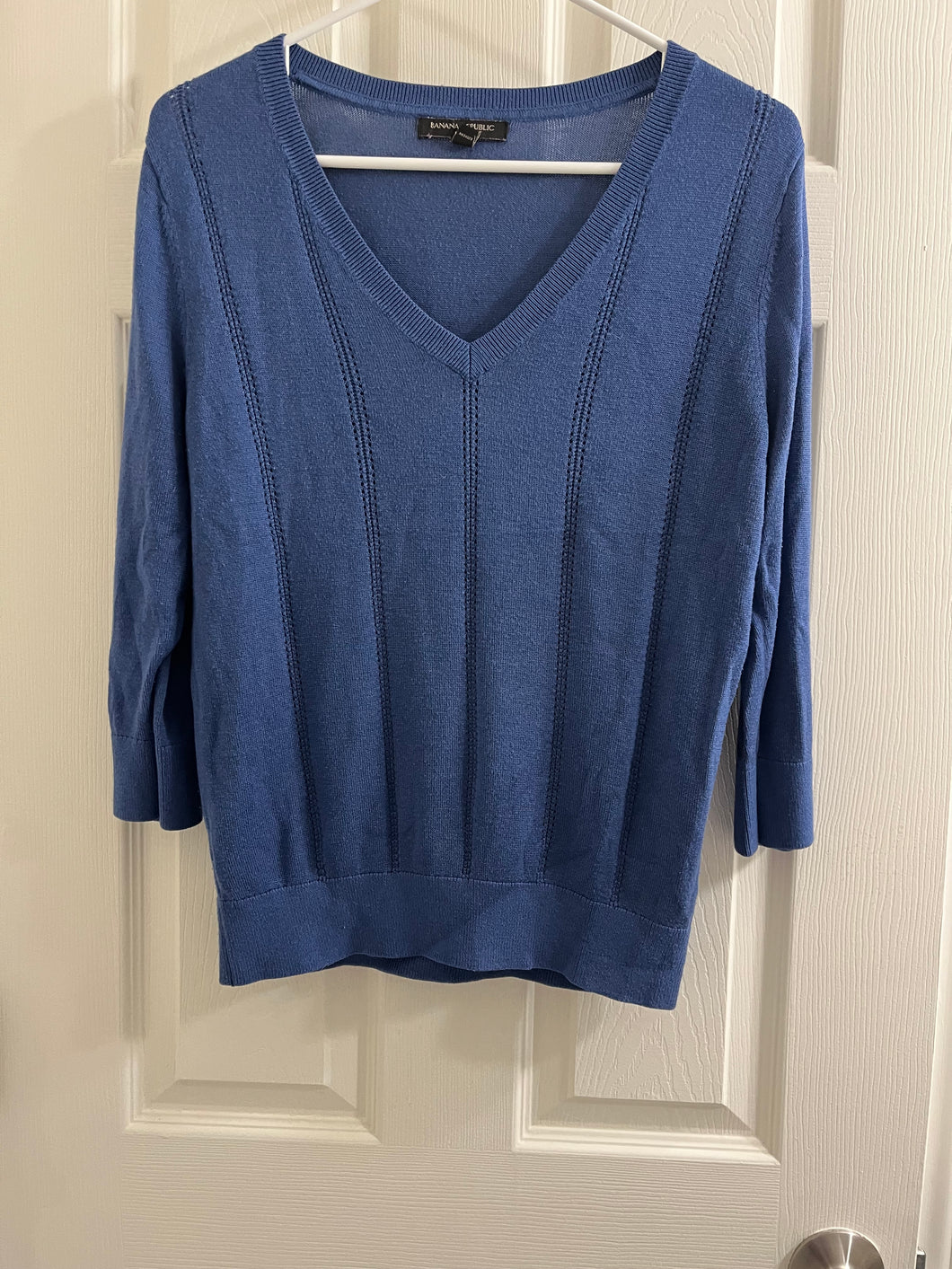 Blue 3/4 sweater - Banana Republic  Adult Medium