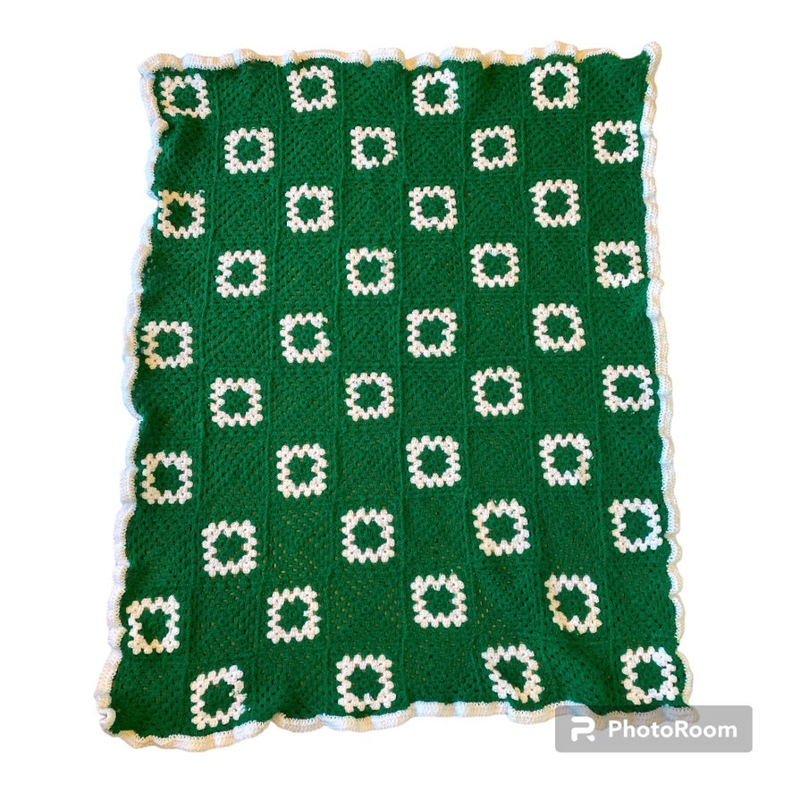 New Handmade Crochet four leaf clover blanket St. Patrick's Day Green and White One Size