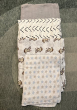 Load image into Gallery viewer, Set of 4 muslin blankets
