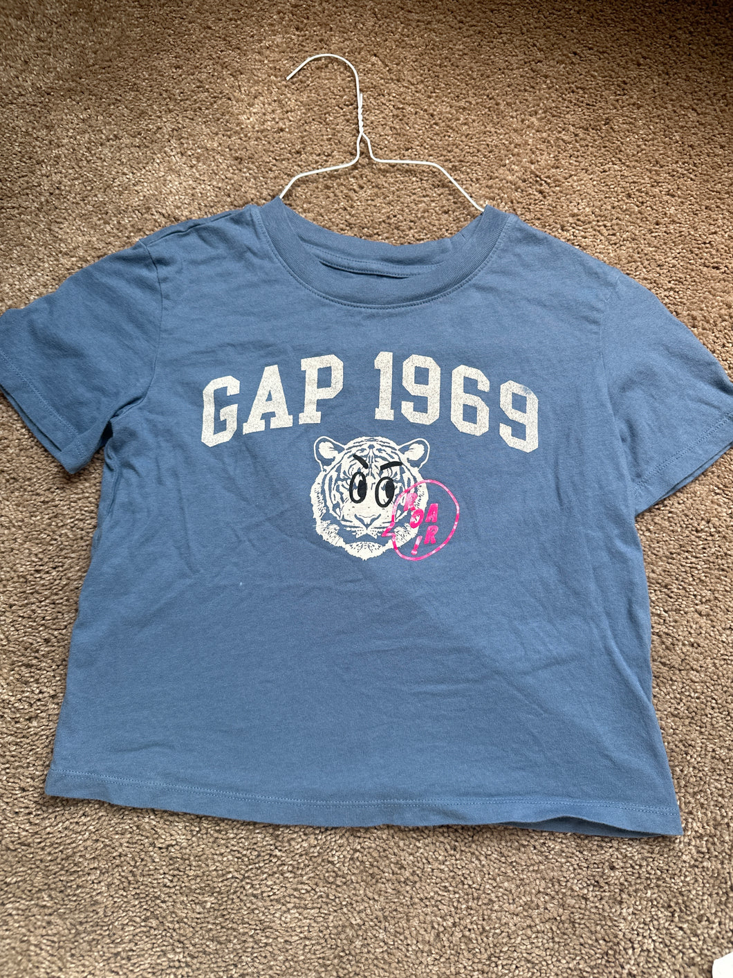 Gap girl size 8 medium crop shirt  8