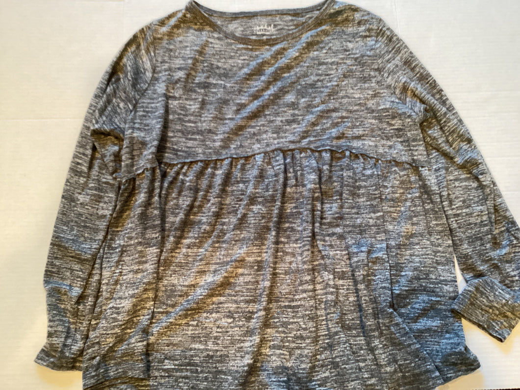 Isabell maternity size XL gray sweater  Adult XL