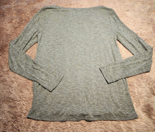 Load image into Gallery viewer, Athleta gray long sleeve shirt, size small Adult Small
