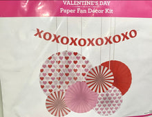 Load image into Gallery viewer, Valentines Day Paper Fan Decor Kit

