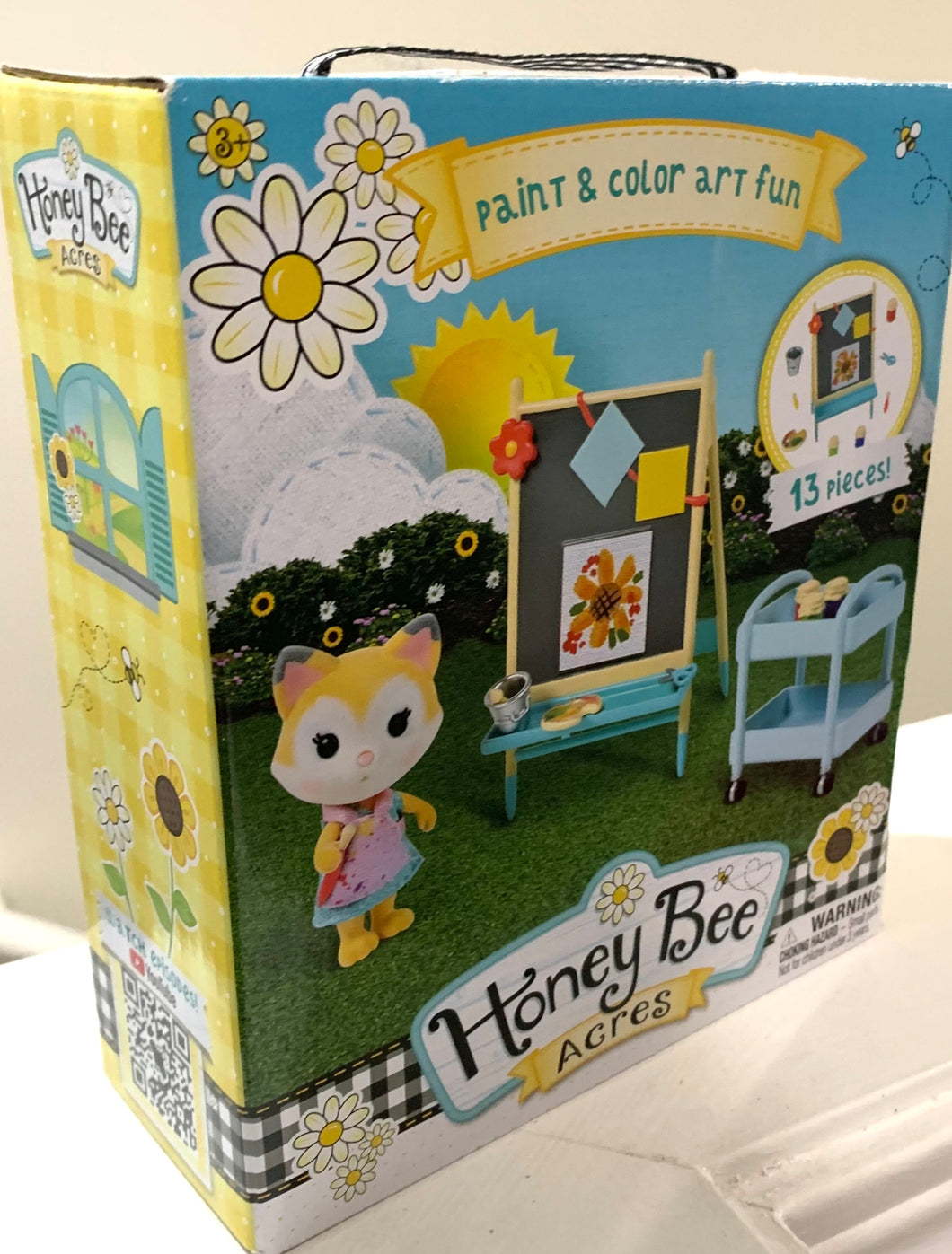 Honey Bee Acres/Calico Pretend Play Set