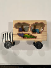 Load image into Gallery viewer, Melissa &amp; Doug shape sorting animal truck
