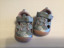 Load image into Gallery viewer, Stride Rite Surprize Light Blue/Pink Glitter Sandals Size 4M 4
