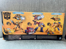 Load image into Gallery viewer, NEW Transformers Buzzworthy Bumblebee Optimus and Cheetor
