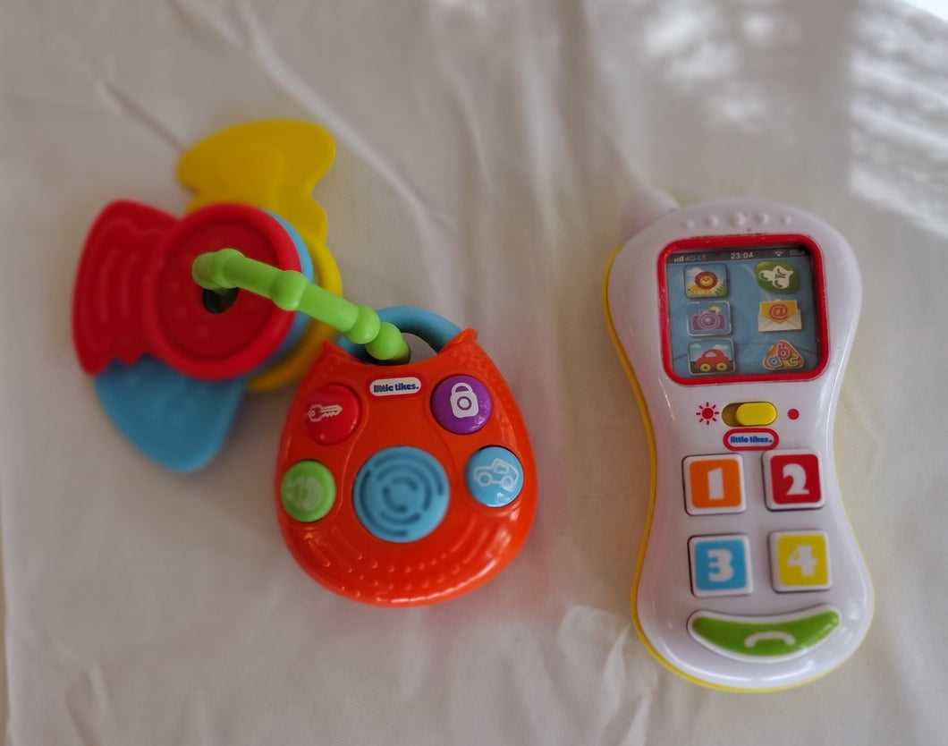 Little Tykes Baby Car Keys and Cell Phone with Lights and Sounds