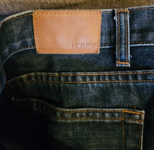 Load image into Gallery viewer, J crew dark wash bootcut jeans  6
