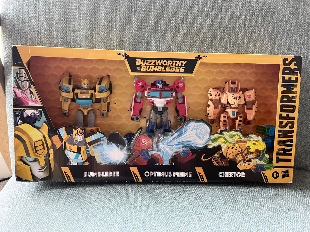 NEW Transformers Buzzworthy Bumblebee Optimus and Cheetor
